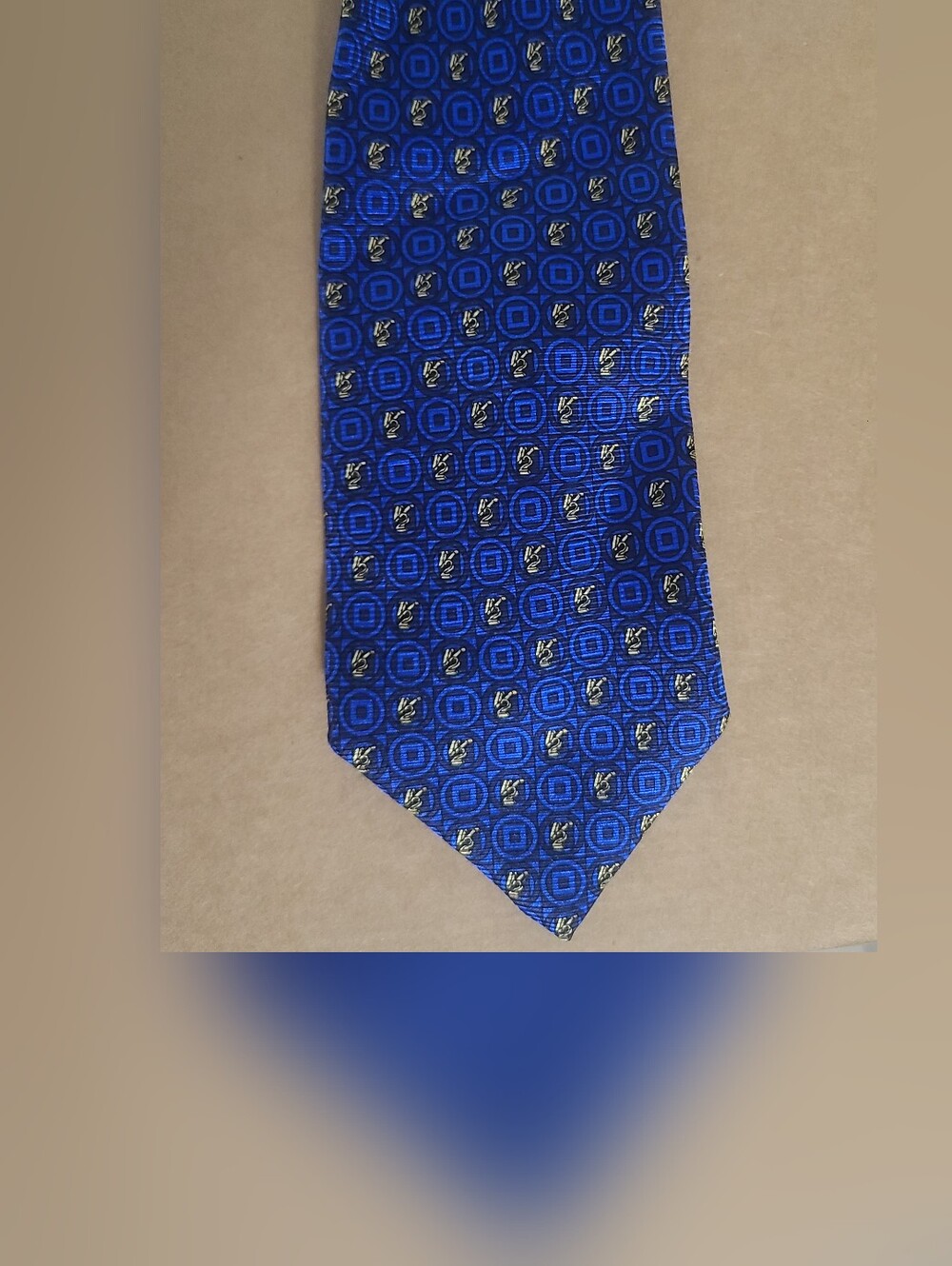 Versace V2 Rare Vintage Tie 100% Silk Designer V2 Logo Blue Geometric Italy